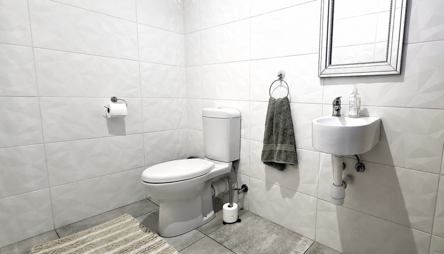 8 Bedroom Property for Sale in Myburgh Park Western Cape
